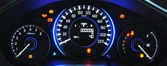 车上batt闪是什么意思