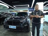 自从宝马旗下的全新旗舰SUV——宝马X7正式宣布在国内上市以来，就迅速在SUV市场中取得了傲人的成绩，毕竟以操控性著称的宝马，是很多...