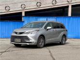 丰田赛那是一款最适合家用的MPV，最经济实用的奶爸神车，经过换代之后，它的外观改变了不少，更加的耐看，内饰部分保证了舒适性和档次感，...