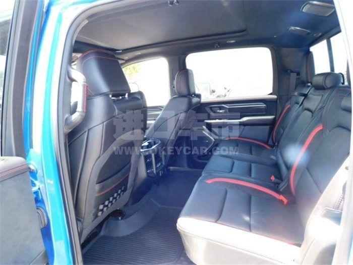 27e90aa8241af4deeab185c0d5effab1