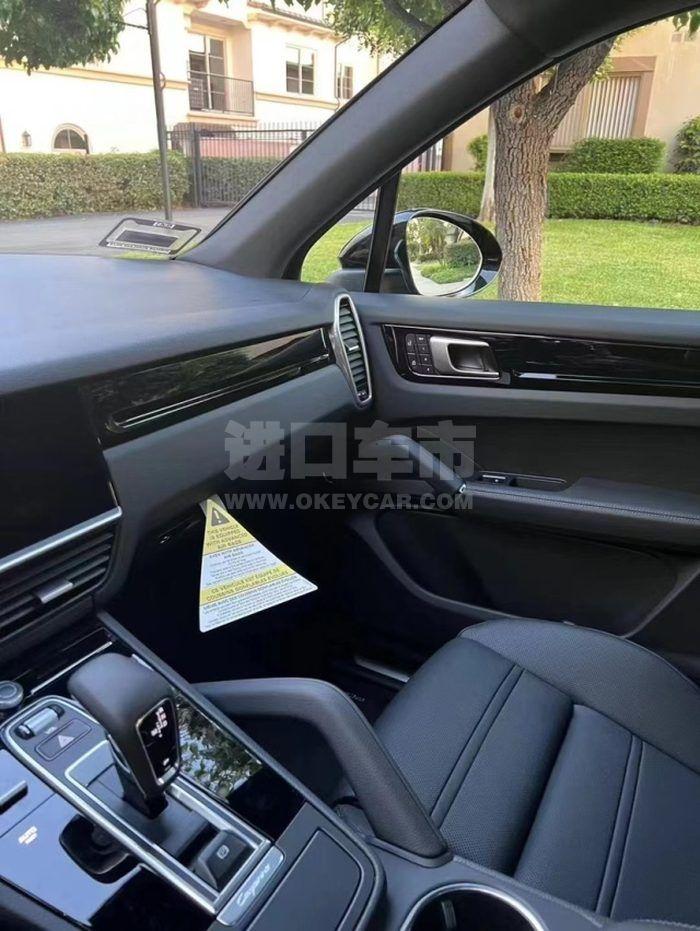 00ee3f676beb056247576f006dfb7451