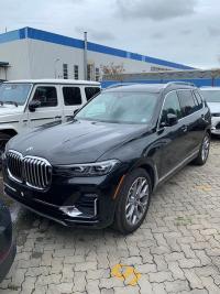 2022款 宝马X7 xDrive40i 标准型