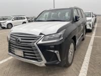2021款 雷克萨斯LX570 铂金版