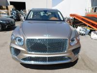 2022款 宾利添越 4.0T 五座