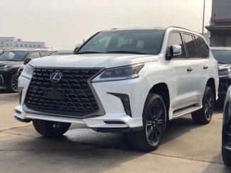 2021款 雷克萨斯LX570 限量 S 黑曜 购车电话：李佩18622901333 微信同步 可视频验车定金发车 全国可分期