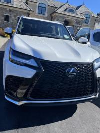 2022款 雷克萨斯LX600 7座 F-Sport运动