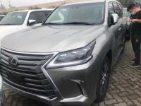 2021款 雷克萨斯LX570 标准型
