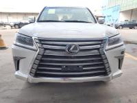 2021款 雷克萨斯LX570 铂金版