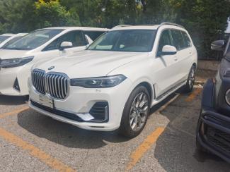2022款 宝马X7 xDrive40i Excellence卓越 联系方式：13332033033冯磊（微信同步）可视频验车 大商无欺 无隐藏消费
