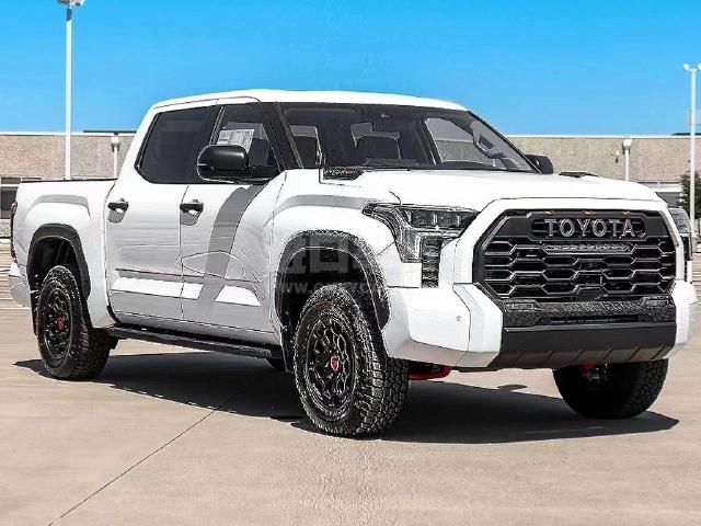 美规2022款 丰田坦途 3.5T 四门 SR5 TRD Sport运动