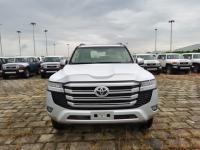 2022款 丰田酷路泽3500 3.5T EX-R 迪拜版