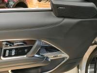 路虎揽胜行政4.4汽油