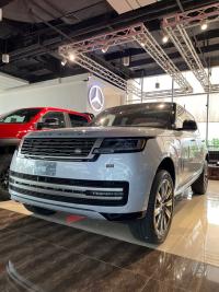 2023款 路虎揽胜行政 4.4T P530 汽油 SE 长轴 7座