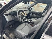 路虎揽胜行政4.4汽油