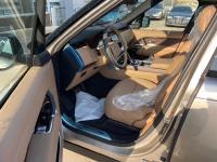 路虎揽胜行政4.4汽油