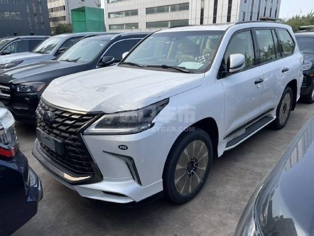 中东版2021款 雷克萨斯LX570 限量 S 黑曜