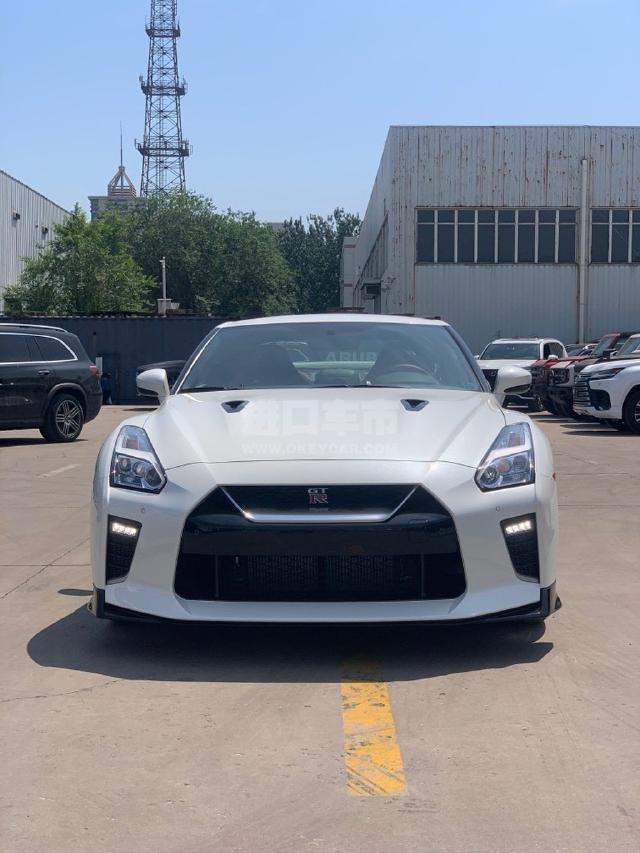 美规2023款 日产GT-R 3.8T Premium高级版