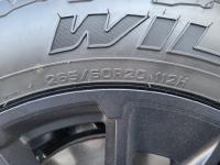 24款 3.5T 混动 四驱 LTD TRD越野包