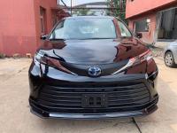 2024款 丰田塞纳2.5L 油电混合 四驱 LE