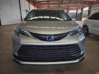 2024款 丰田塞纳2.5L 油电混合 四驱 LE