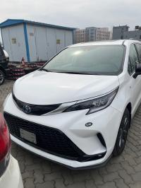 2024款 丰田塞纳2.5L 油电混合 四驱 XSE