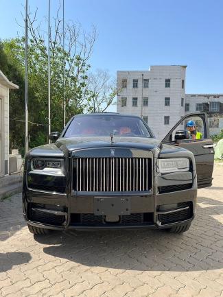 2024款 劳斯莱斯库里南(Cullinan) 6.7T Black Badge 