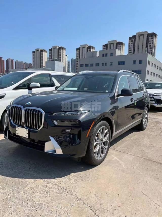 美规2023款 宝马X7 xDrive40i 豪华包