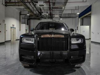 2024款 劳斯莱斯库里南(Cullinan) 6.7T Black Badge 