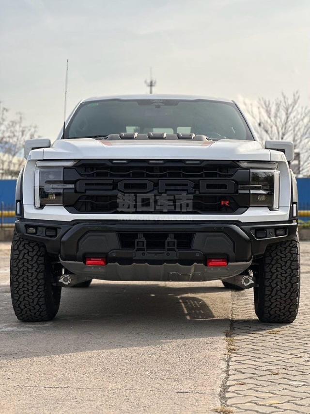 美规2024款 福特F150 5.2T 四门 Raptor猛禽 猛禽R包