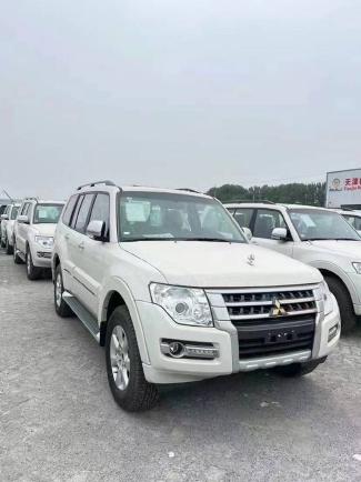 2022款 三菱帕杰罗V93 3.0L GLS 织物 13820841466刘经理（同微信号）支持分期