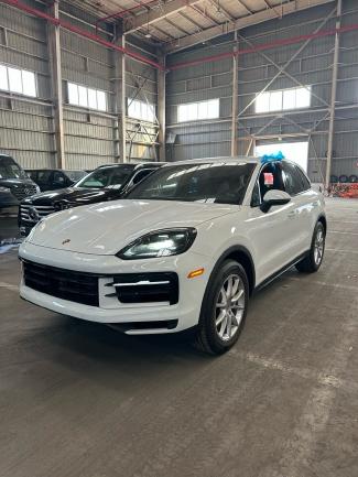 2024款 保时捷卡宴 3.0T 海外直采，可视频验车，支持全国分期购车 全国上牌 寇经理：15922271117
