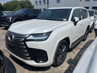 2024款 雷克萨斯LX600 LX600 7座 Premium高级 海外直采，可视频验车，支持全国分期购车 全国上牌 寇经理：15922271117