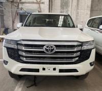 2024款 丰田酷路泽3500 3.5T GX-R 18轮 8气 天窗 无蠕行 无大灯清洗