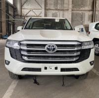 2024款 丰田酷路泽4000 4.0L GX-R 8气 18轮 丝绒