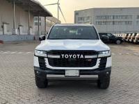 2024款 丰田酷路泽3500 3.5T GR-Sport 天窗 抬显 后娱 雷测