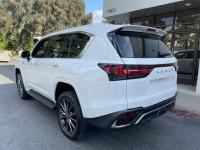 24款 LX600 7座 F-Sport运动