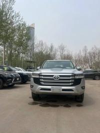 2022款 丰田酷路泽3500 3.5T EX-R 迪拜版