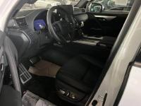 24款 LX600 7座 F-Sport运动