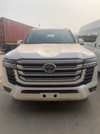 2024款 丰田酷路泽3500 3.5T GX-R 20轮 JBL 前通风 雷测 High科威特