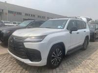 23款 LX600 7座 Premium高级