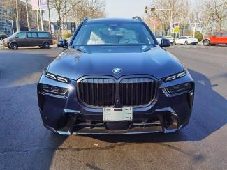 2024款 宝马X7 xDrive40i M运动 行政包 海外直采，可视频验车，支持全国分期购车 全国上牌 寇经理：15922271117