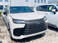 24款 LX600 7座 Luxury豪华