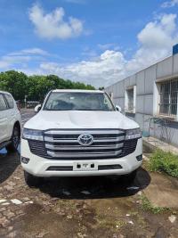 2024款 丰田酷路泽3500 3.5T GX-R 18轮 8气 天窗 无蠕行 无大灯清洗