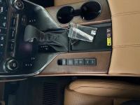 24款 LX600 7座 Luxury豪华