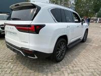 24款 LX600 7座 F-Sport运动