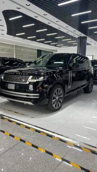 2024款 路虎揽胜行政3.0汽油 3.0T P400 汽油 创世长轴