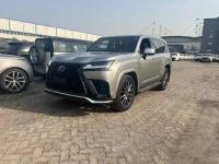 2024款 雷克萨斯LX600 LX600 7座 F-Sport运动