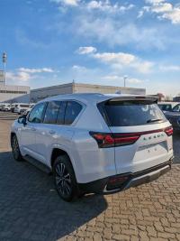 2024款 雷克萨斯LX600 LX600 7座 Premium高级