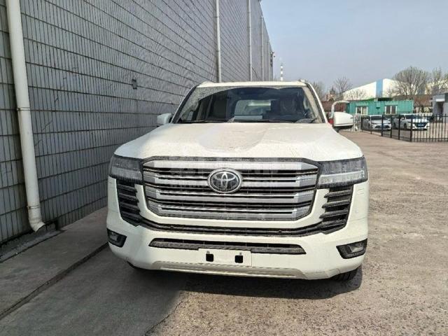中东版2024款 丰田酷路泽3500 3.5T GX-R 20轮 JBL 前通风 雷测 High科威特