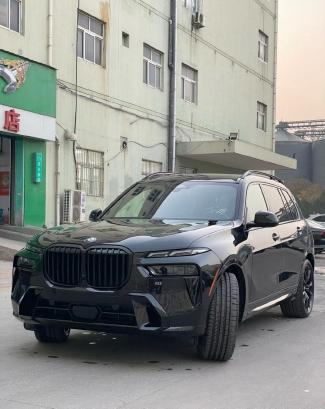 2025款 宝马X7 xDrive40i M运动Pro 贵宾热线 18622901333 支持全国分期 全国上牌 定金发车 视频验车 